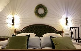 Sonnenhof 1737 - Ferienzimmer&Apartments